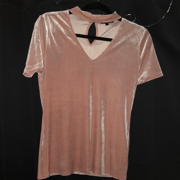 Tops - Velvet pink top💗